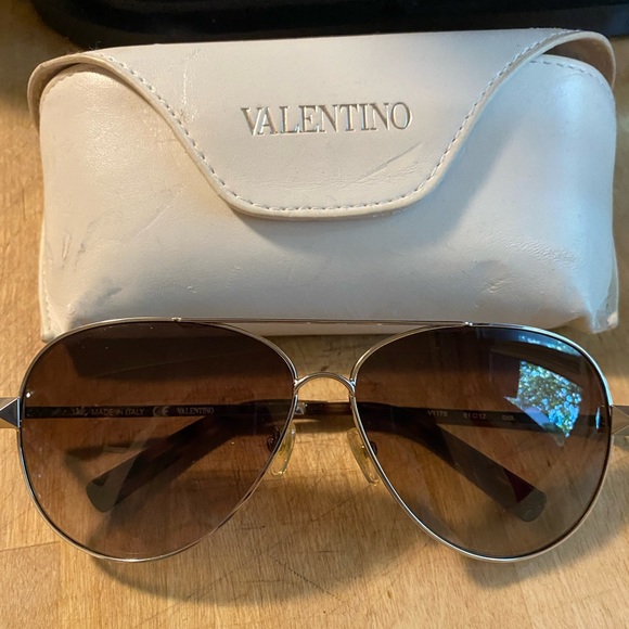 Valentino Accessories - VALENTINO ROCKSTUD AVIATOR SUNGLASSES